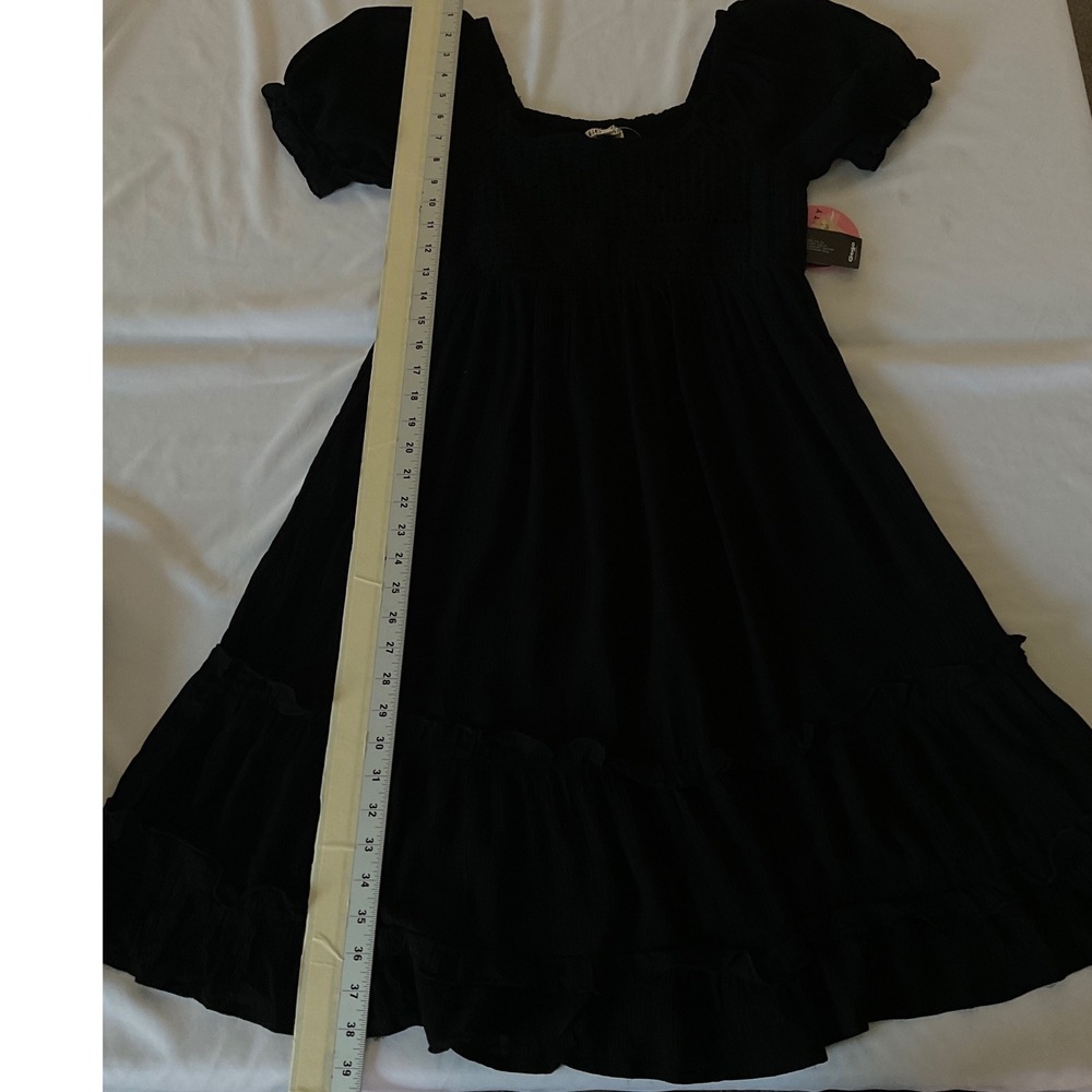 Blush Maternity Dress‎ Medium Black Ruffle Hem Short Sleeve Smocked - Picture 6 of 8